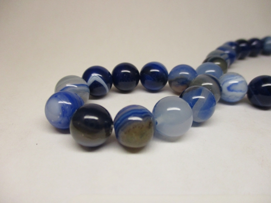 Blue Veins Agate 6mm +/-64pcs