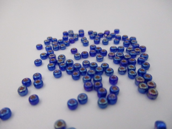 Miyuki Round 8/0 Oil Slick Blue (RR08-1020) 7.2g