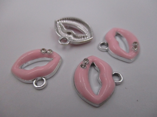 Charm Lips 4pcs Pink