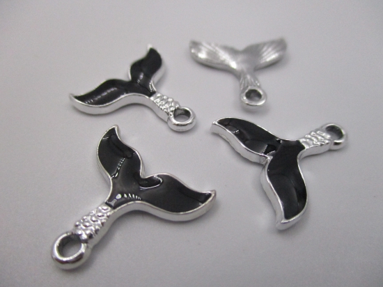 Charm Whale  4pcs Black