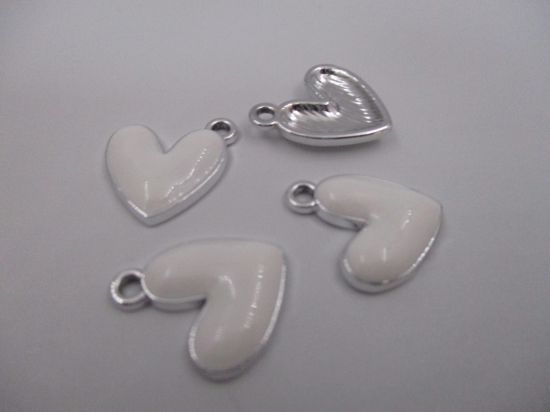 Charm Heart 4pcs White